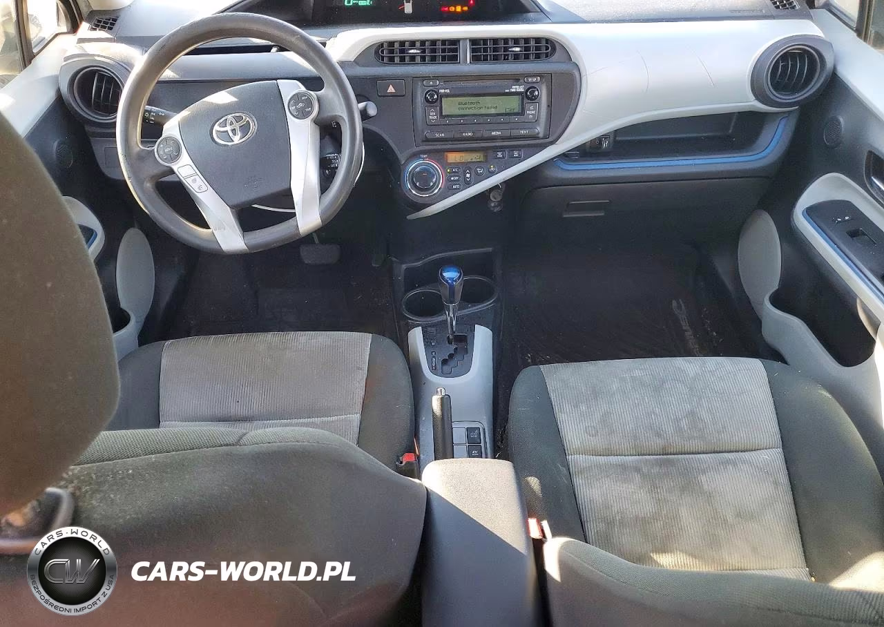 2012 Toyota Prius C Two VIN:JTDKDTB37C1015681 - 8