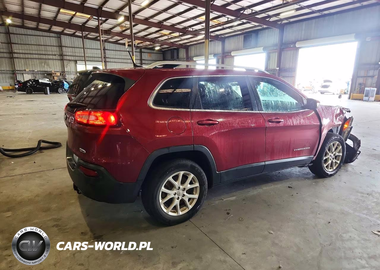 2015 Jeep Cherokee Latitude VIN:1C4PJMCB1FW594569 - 3