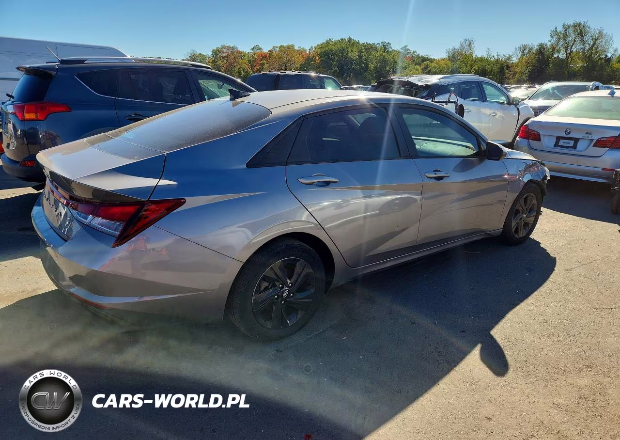 2021 Hyundai Elantra Sel VIN:KMHLM4AG7MU212828 - 3