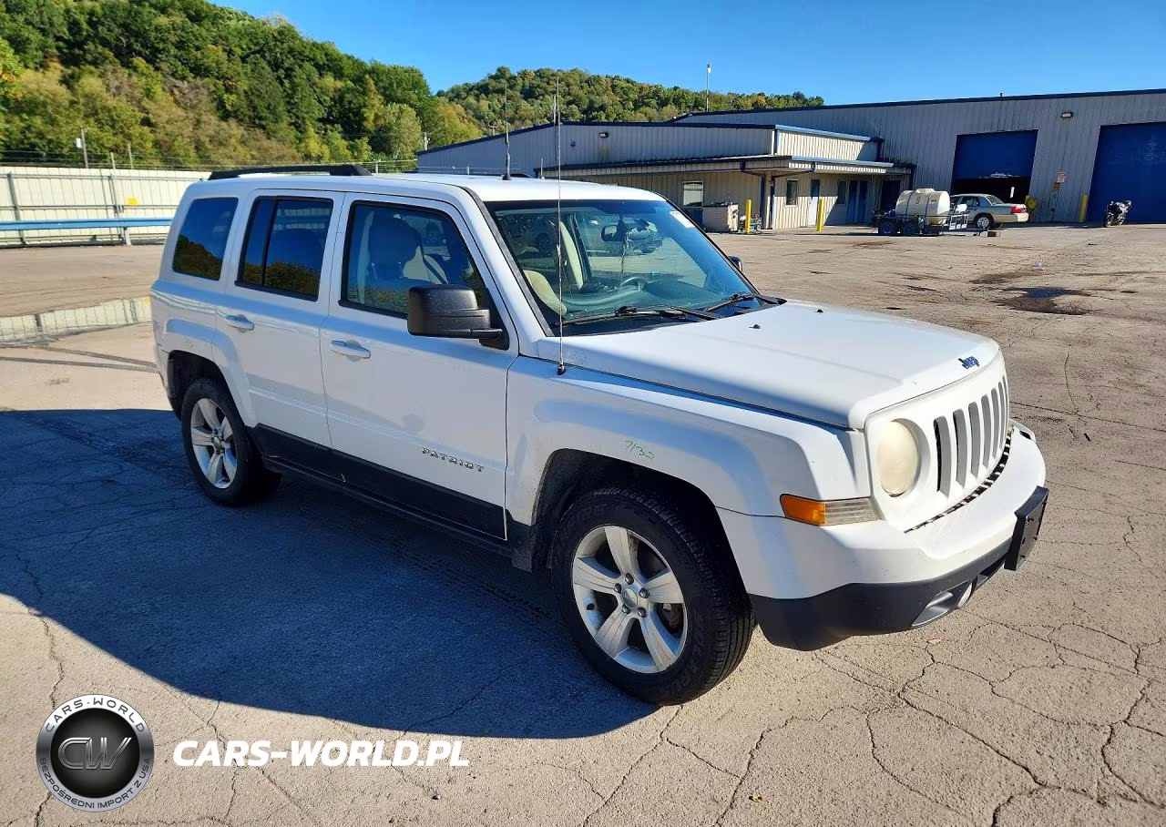 2014 Jeep Patriot Sport VIN:1C4NJRBB2ED842747 - 4
