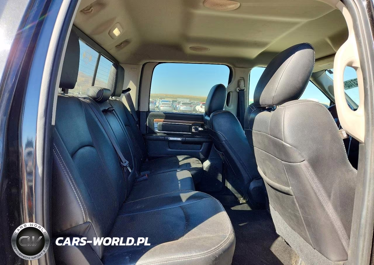 2015 Ram 1500 Laramie VIN:1C6RR7VM8FS733161 - 10