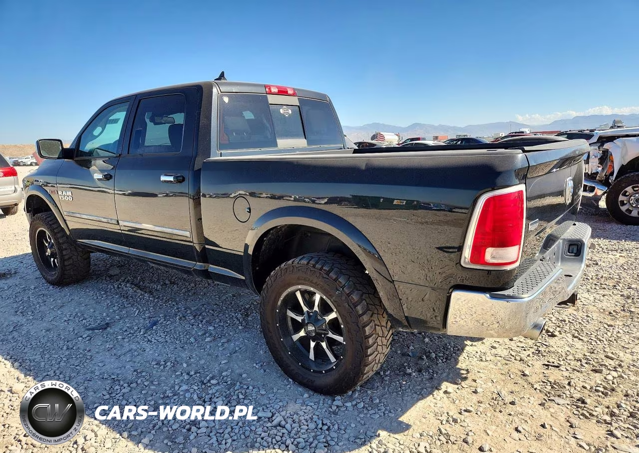 2015 Ram 1500 Laramie VIN:1C6RR7VM8FS733161 - 2