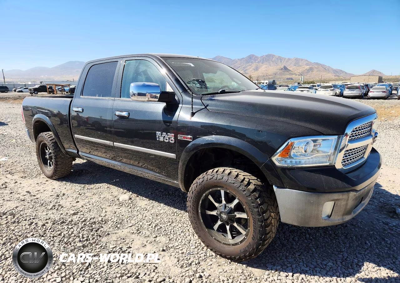 2015 Ram 1500 Laramie VIN:1C6RR7VM8FS733161 - 4