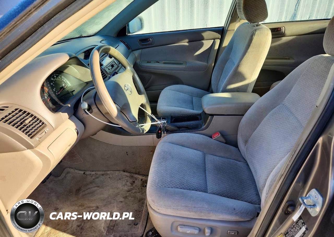 2004 Toyota Camry Le VIN:4T1BE32KX4U830585 - 7