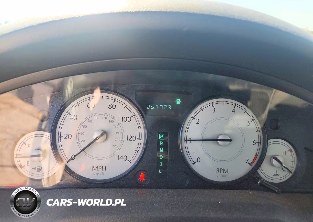 2006 Chrysler 300 VIN:2C3KA43R96H367060 - 9