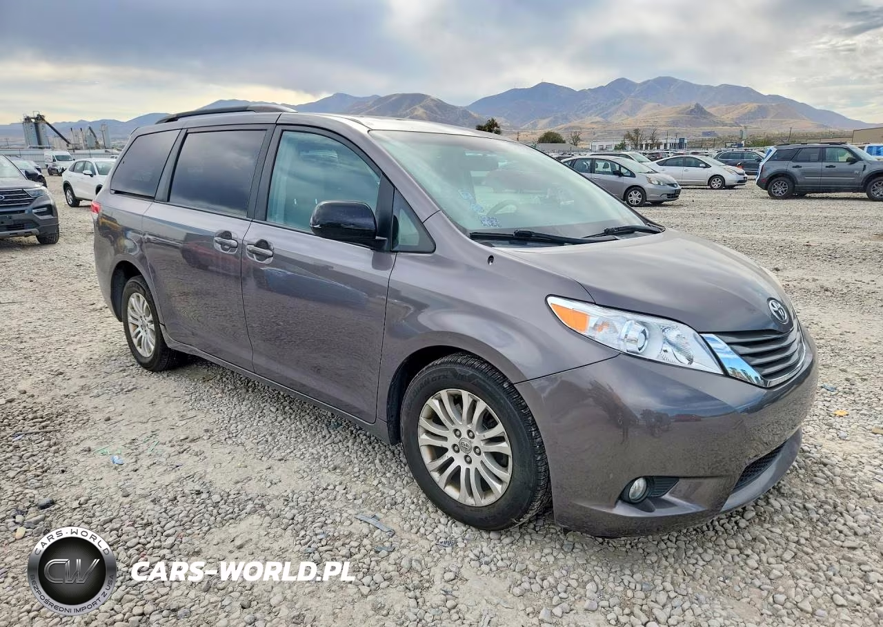 2011 Toyota Sienna Xle 8-Passenger VIN:5TDYK3DC1BS144529 - 4