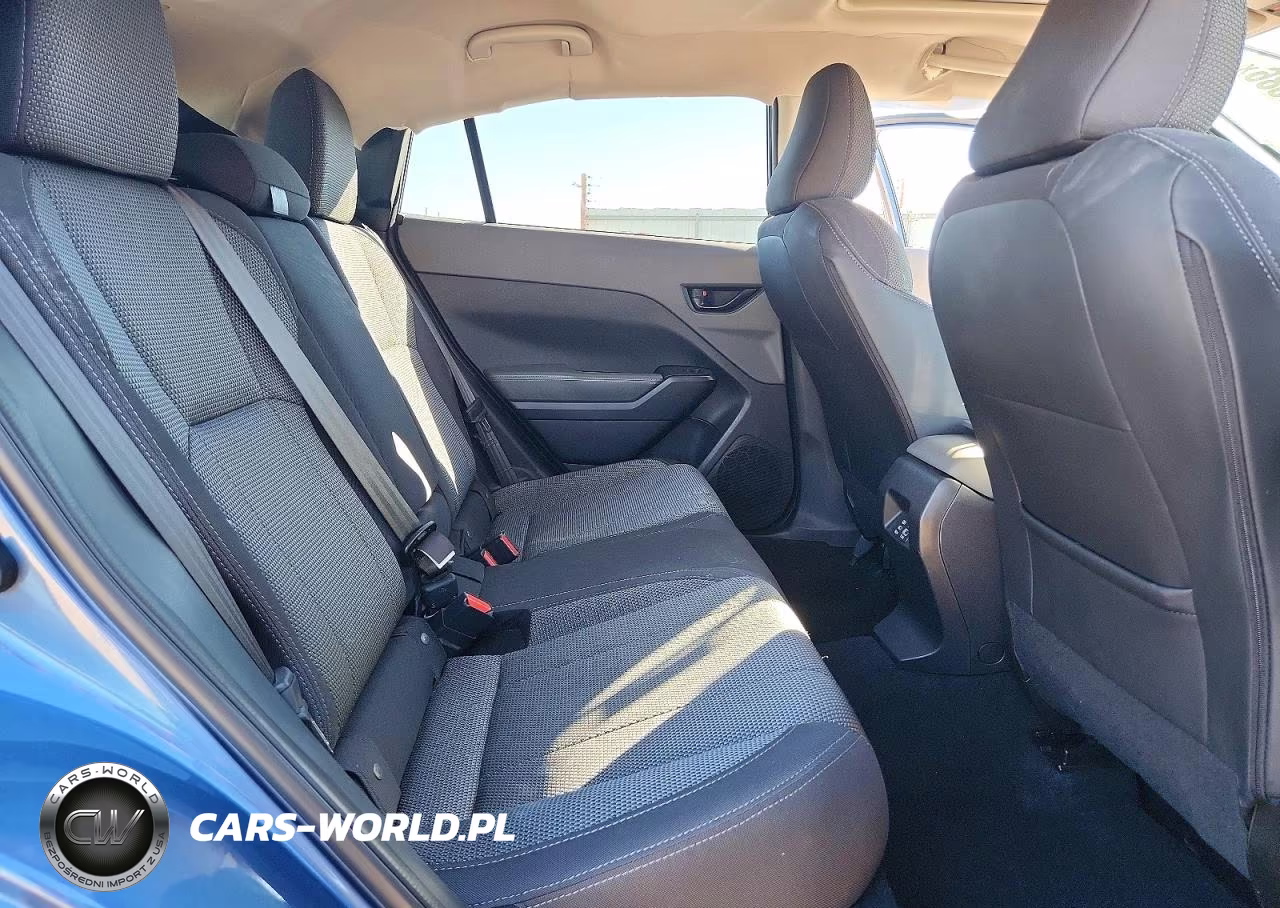 2024 Subaru Crosstrek Premium VIN:JF2GUADCXRH265120 - 11