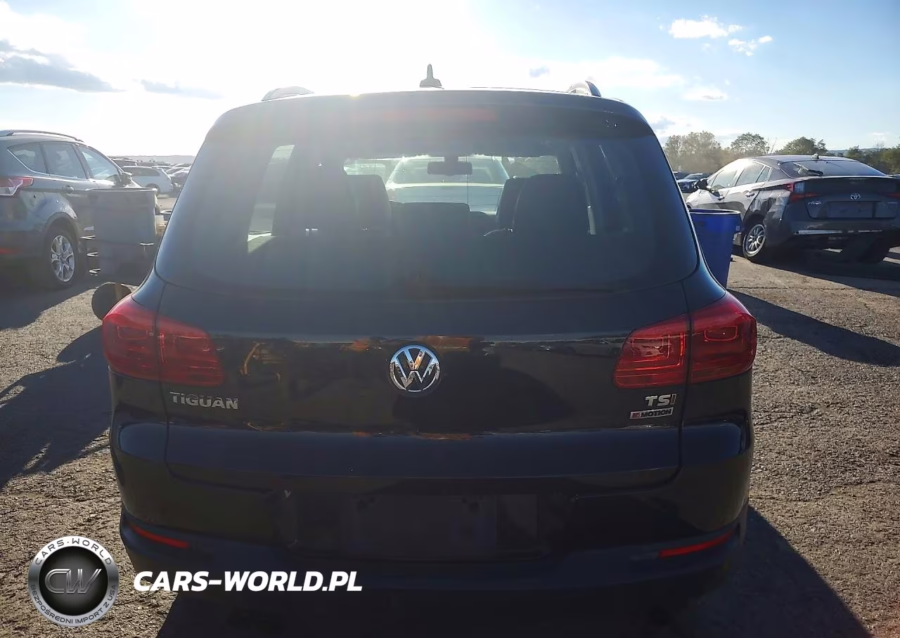 2017 Volkswagen Tiguan S VIN:WVGBV7AX0HK031078 - 6
