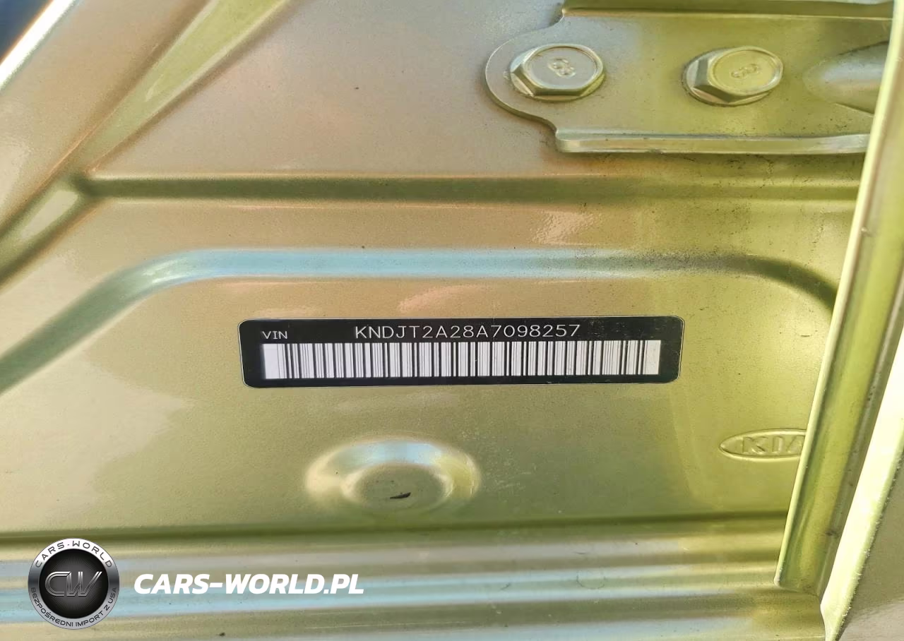 2010 Kia Soul + VIN:KNDJT2A28A7098257 - 13
