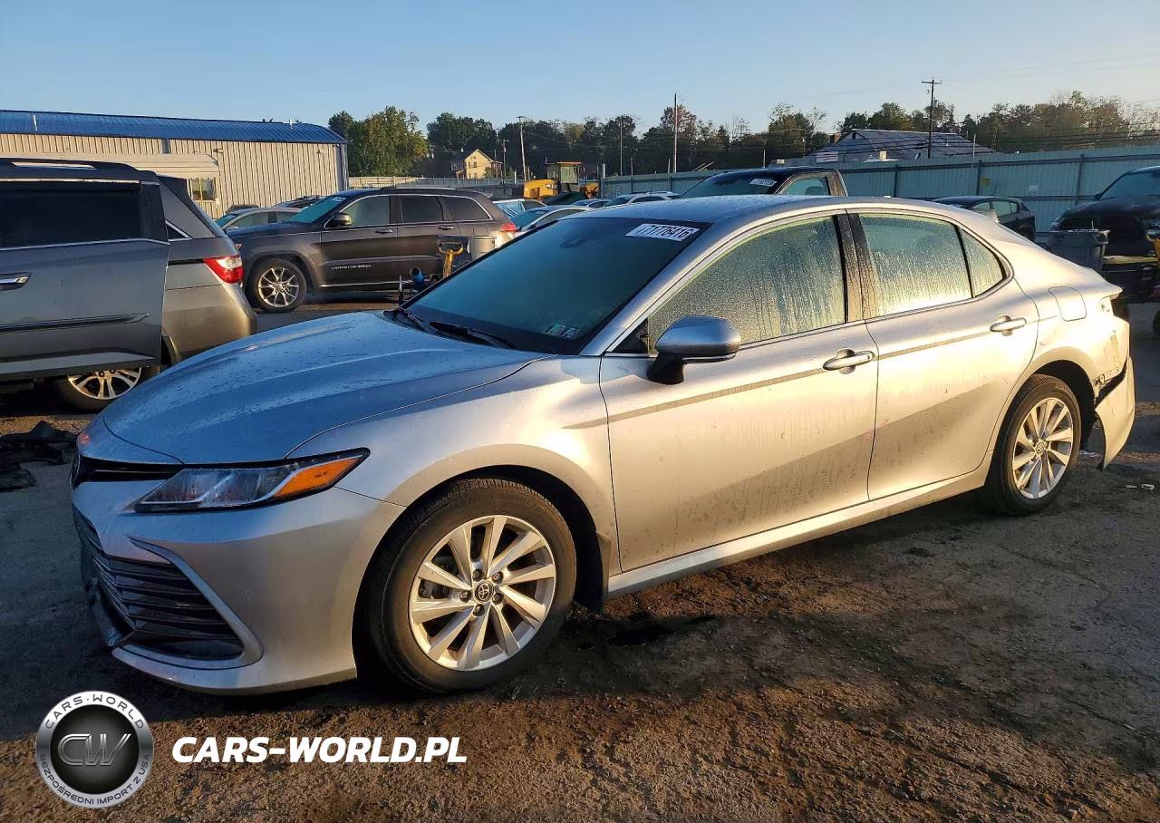 2023 Toyota Camry Le