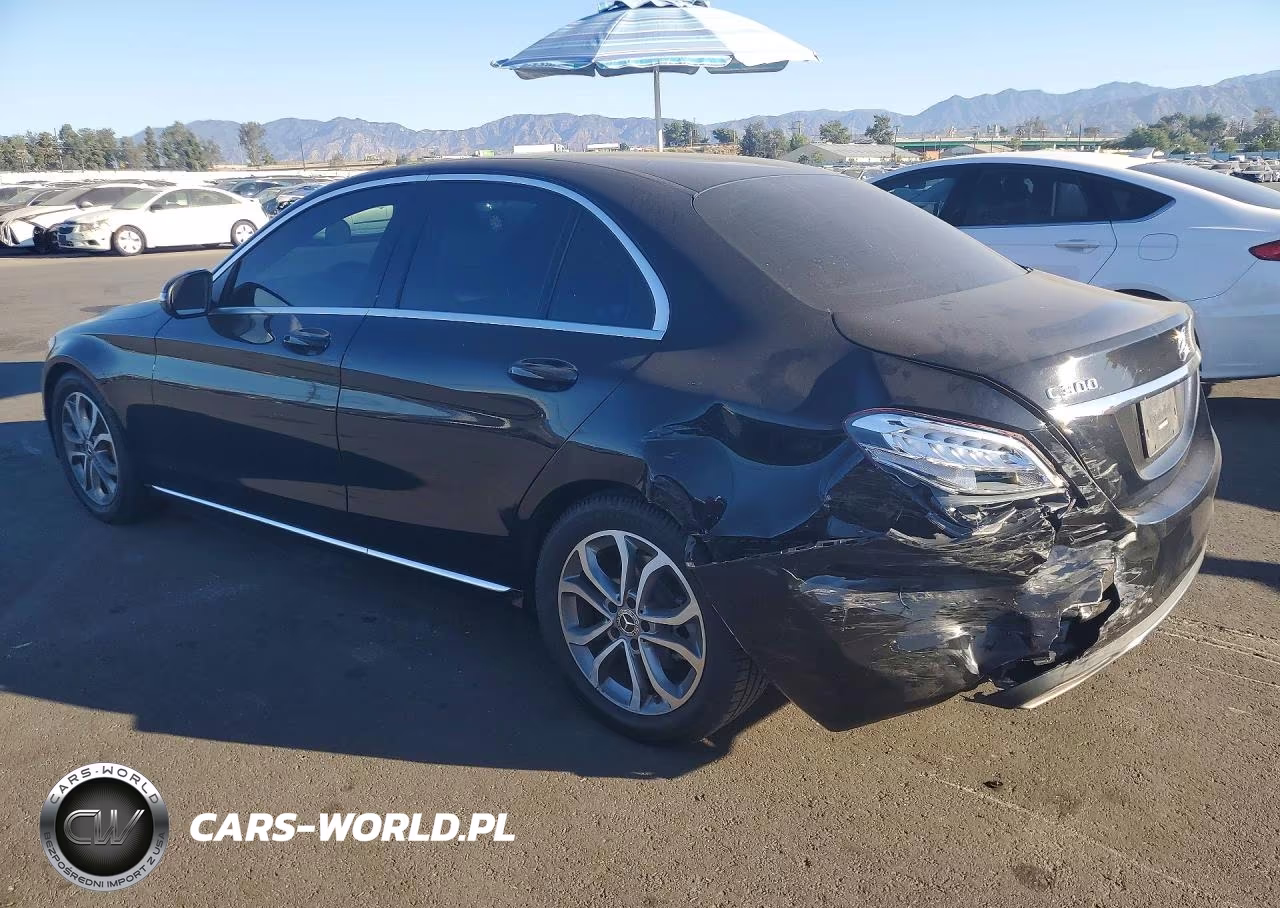 2017 Mercedes-Benz C 300 VIN:55SWF4JB1HU224972 - 2