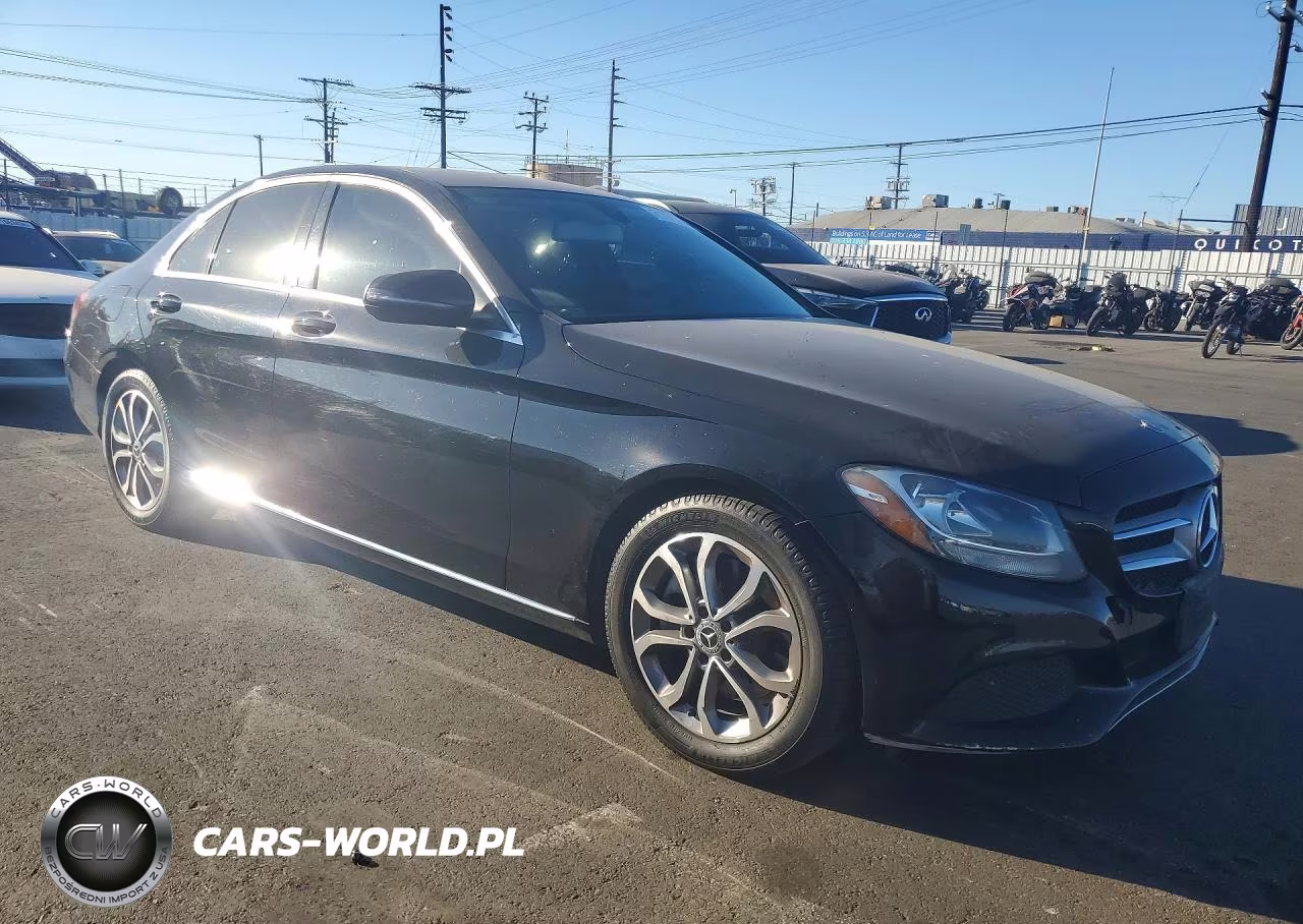2017 Mercedes-Benz C 300 VIN:55SWF4JB1HU224972 - 4