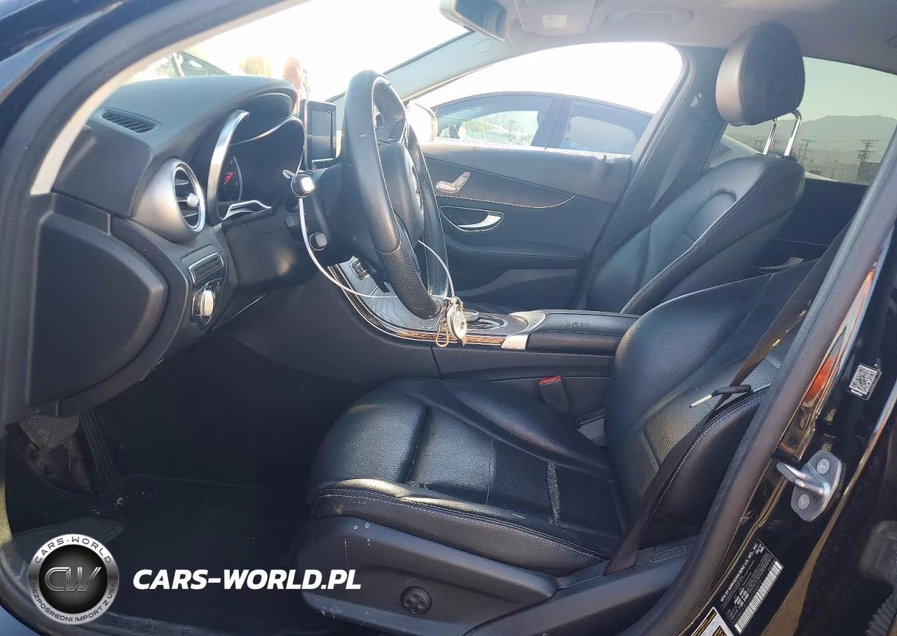 2017 Mercedes-Benz C 300 VIN:55SWF4JB1HU224972 - 7