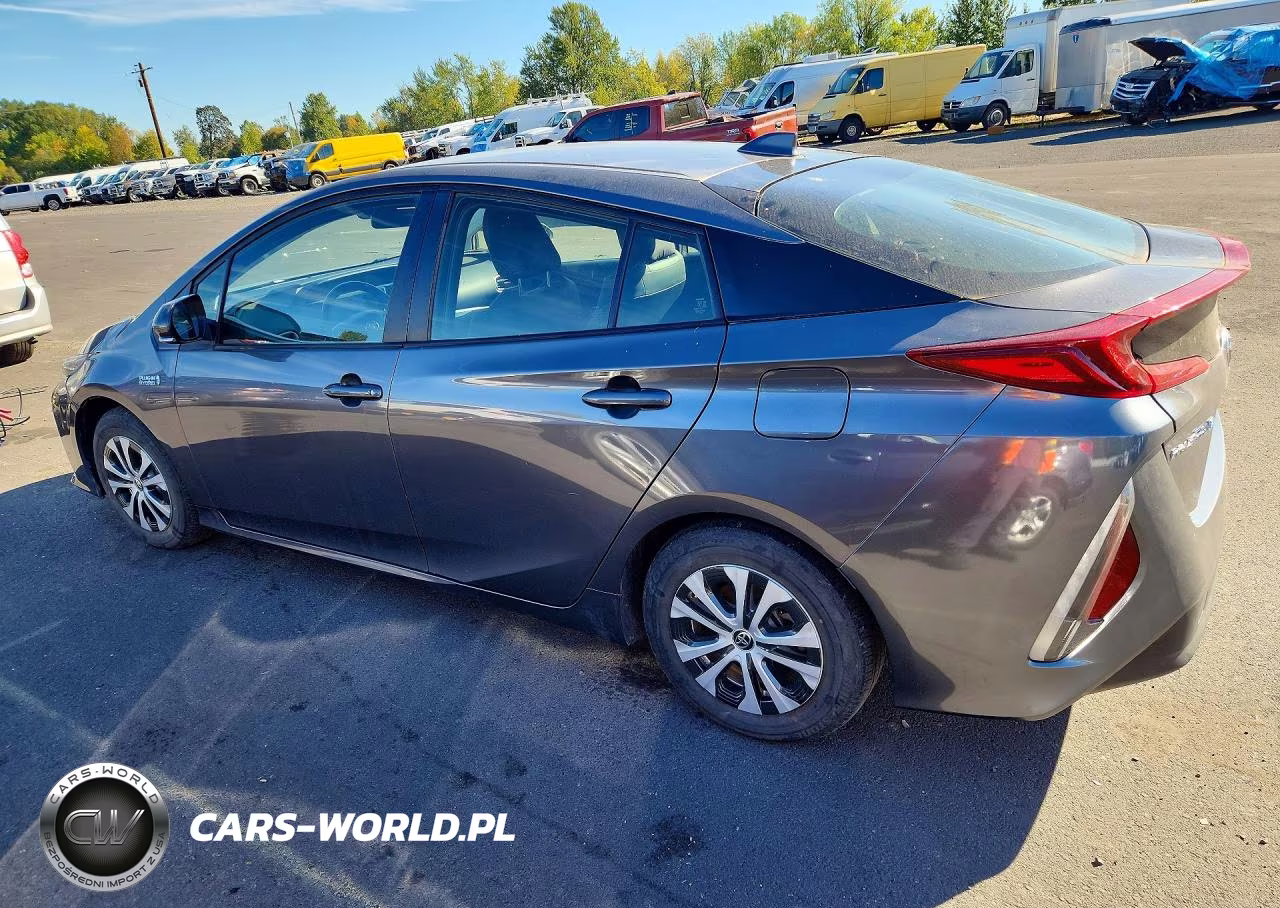 2021 Toyota Prius Prime Le VIN:JTDKAMFP7M3188926 - 2