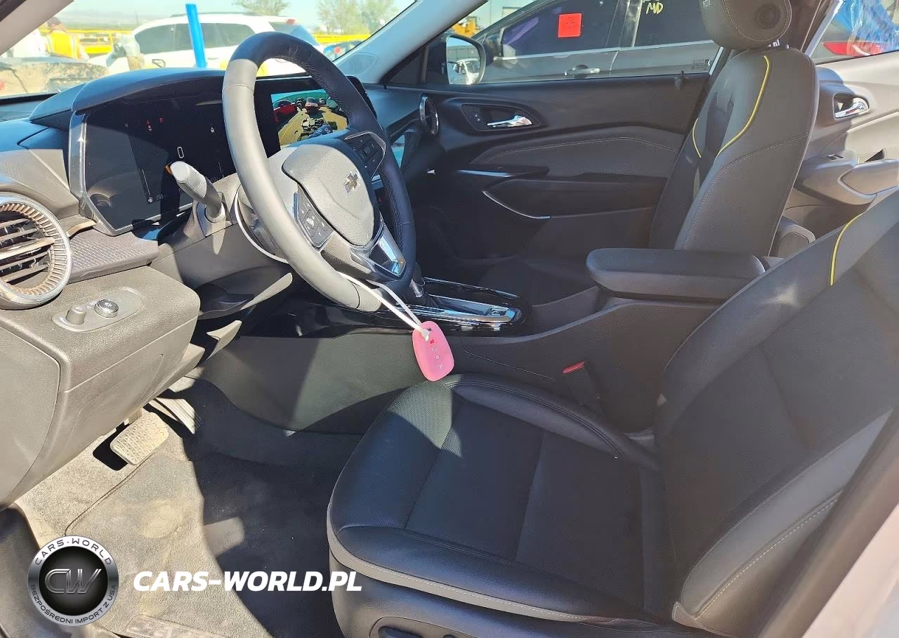 2025 Chevrolet Trax Activ VIN:KL77LKEPXSC311411 - 7