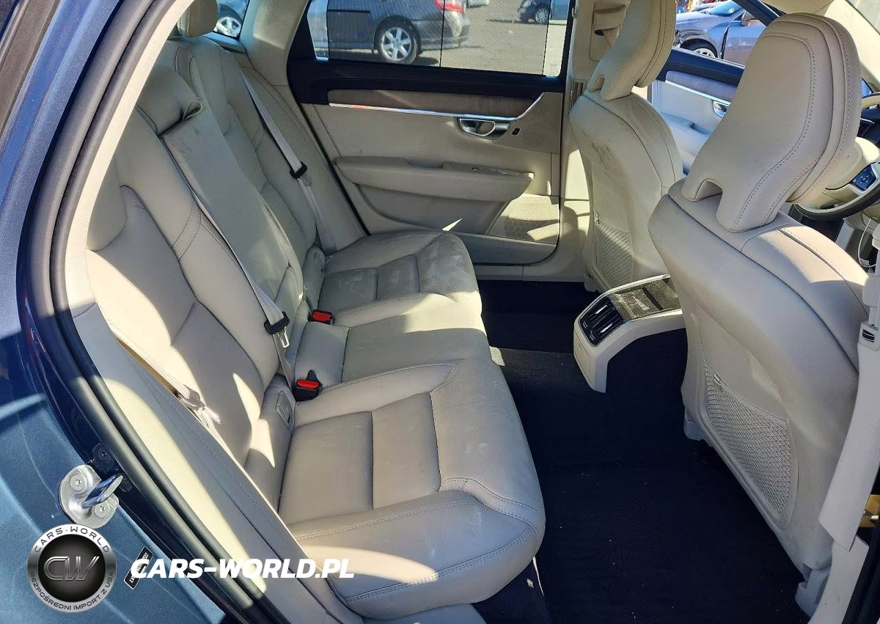 2023 Volvo S90 Ultimate VIN:LVY062MA7PP327552 - 10