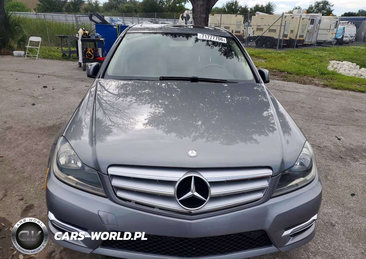 2013 Mercedes-Benz C 250 VIN:WDDGF4HB9DR300282 - 5