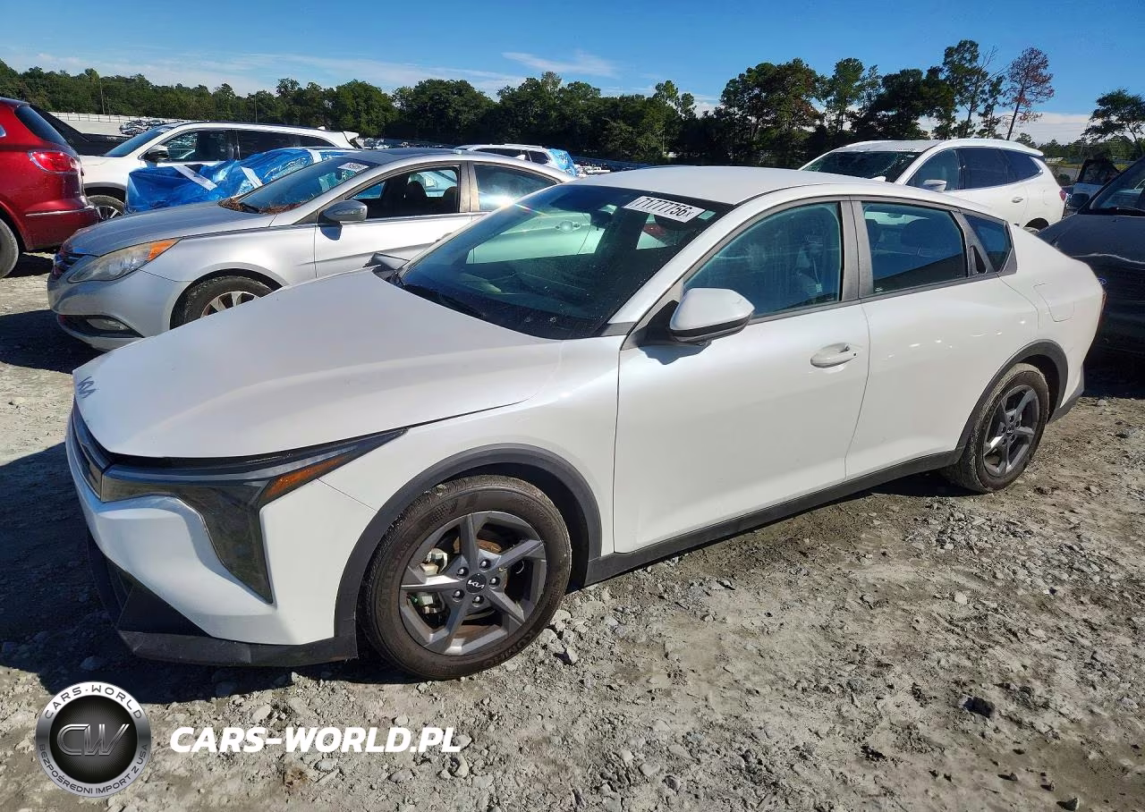 2025 Kia K4 Lxs VIN:3KPFT4DE6SE158335 - 1