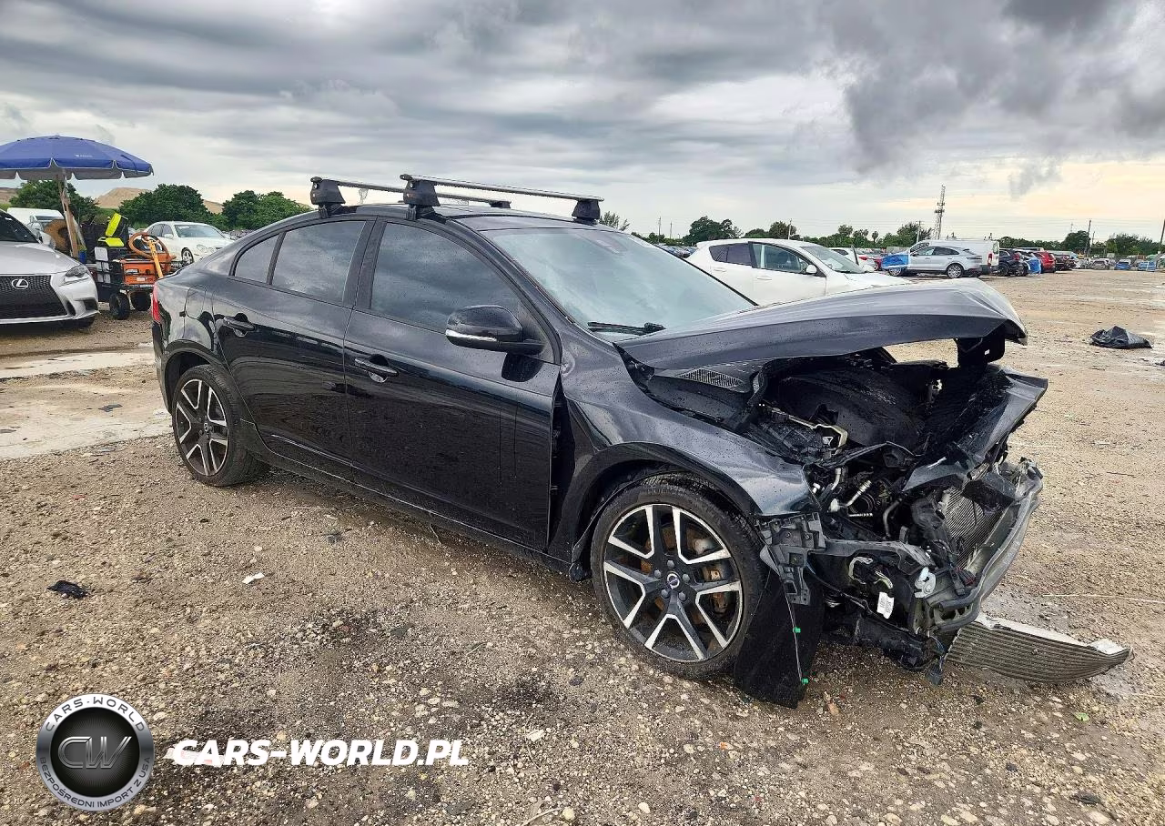 2018 Volvo S60 Dynamic VIN:YV140MTLXJ2451628 - 4