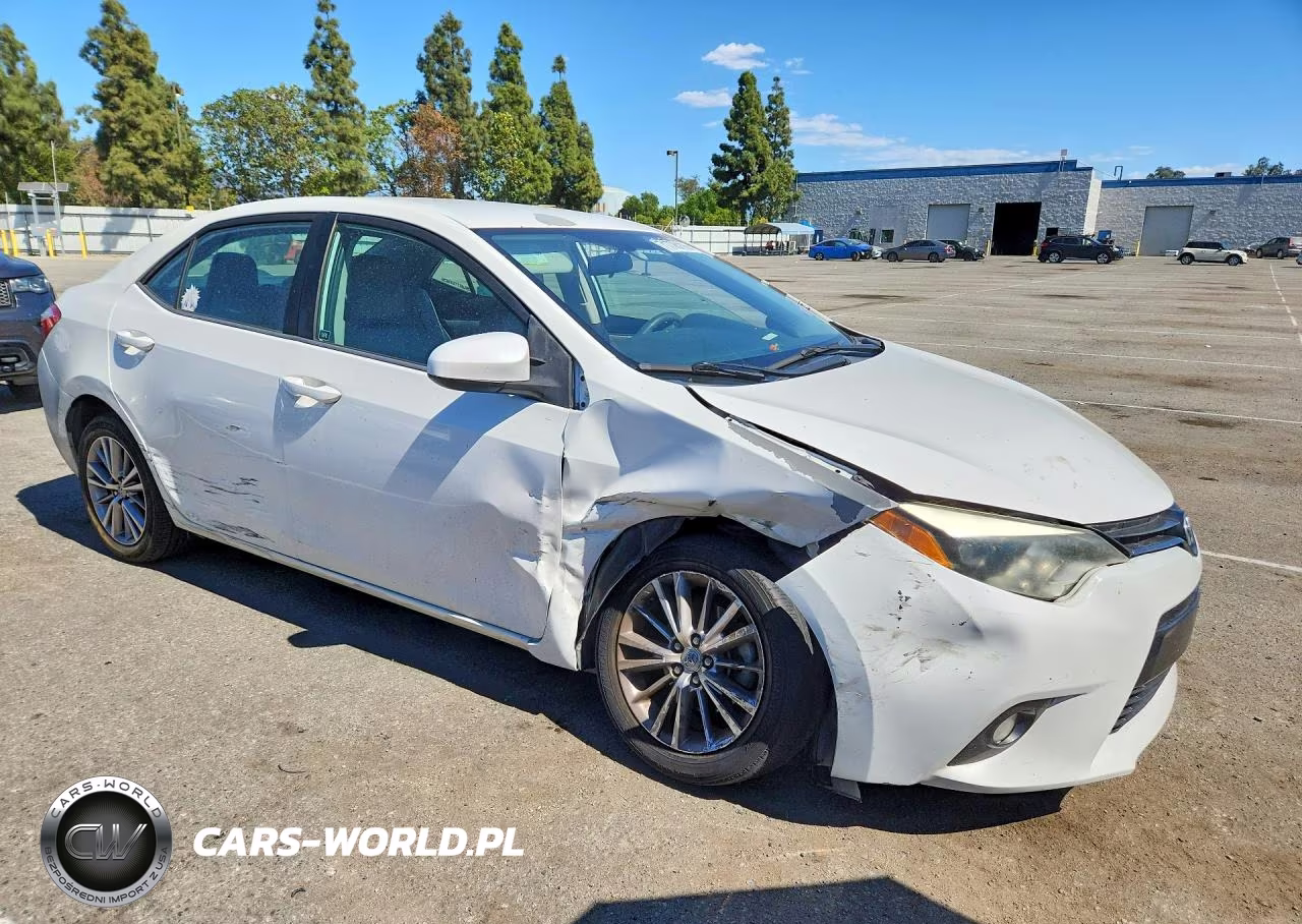 2015 Toyota Corolla Le Plus VIN:5YFBURHE4FP276116 - 4