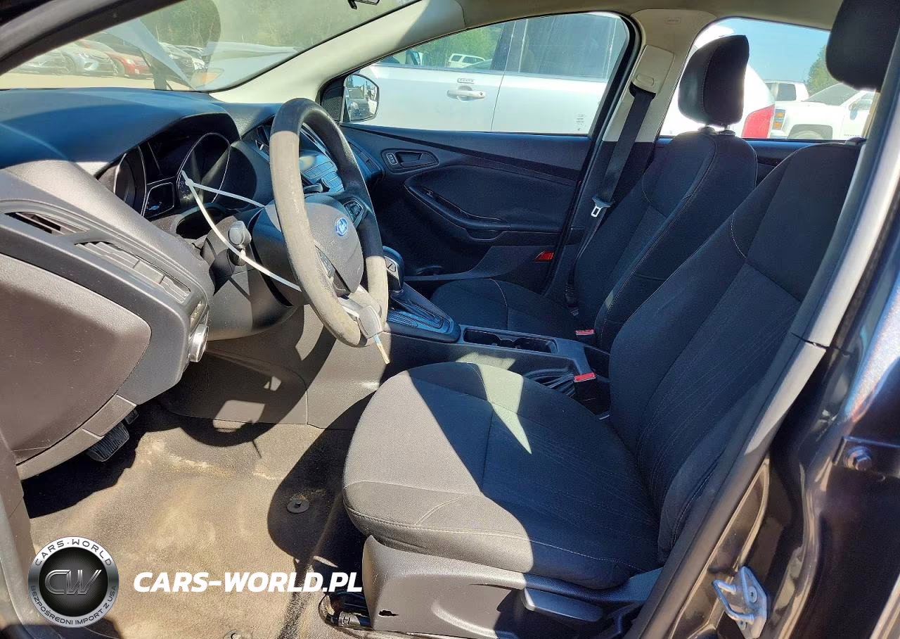 2018 Ford Focus S VIN:1FADP3E2XJL276099 - 7