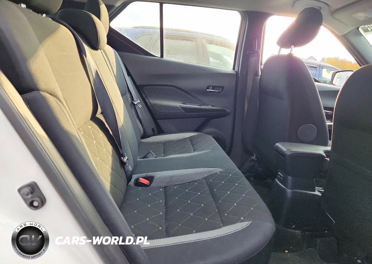 2020 Nissan Kicks Sv VIN:3N1CP5CV2LL544703 - 11