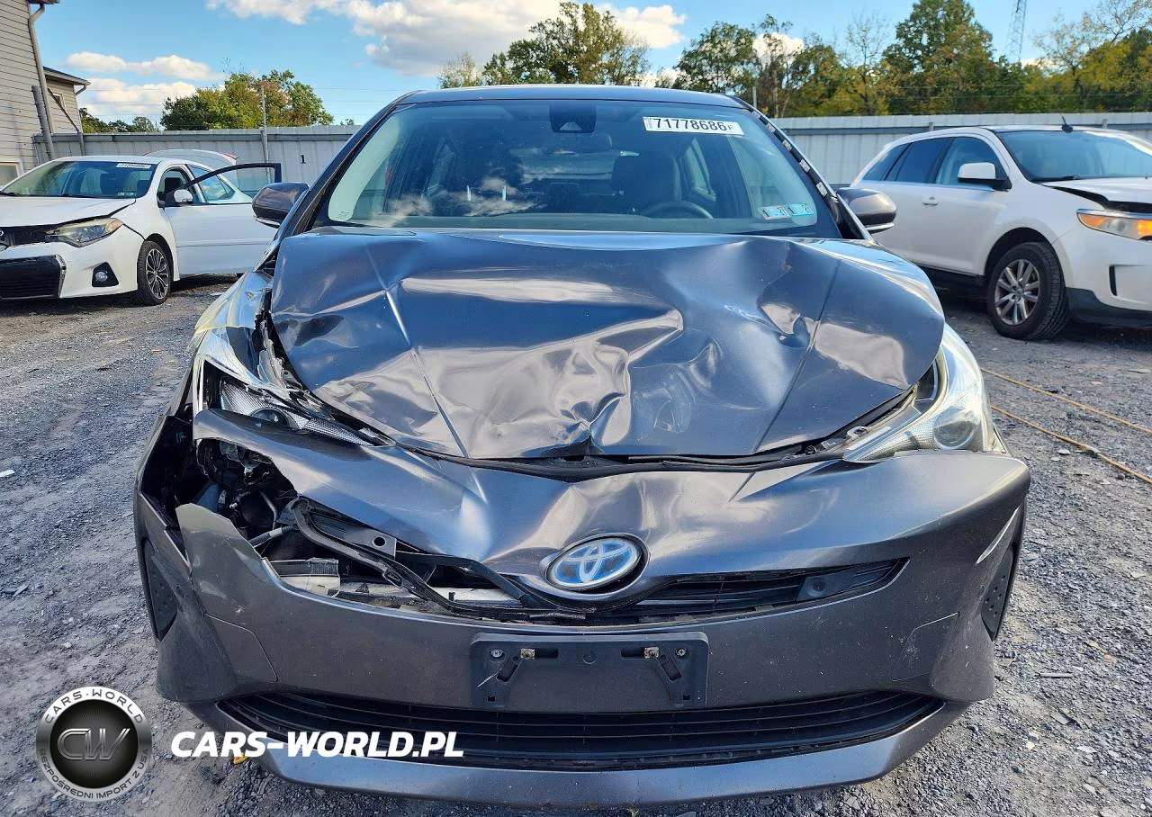2017 Toyota Prius Two VIN:JTDKBRFU4H3041727 - 5