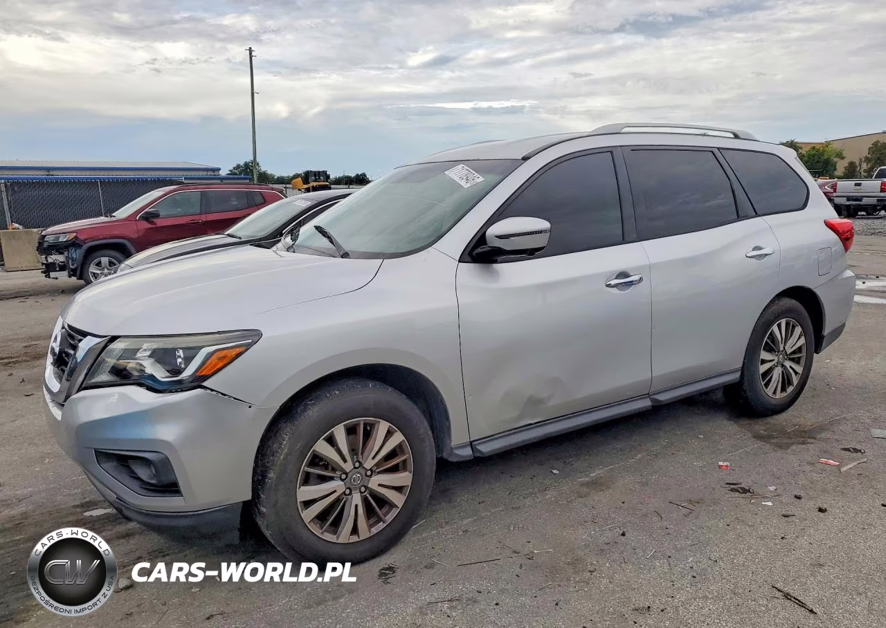 2020 Nissan Pathfinder Sl