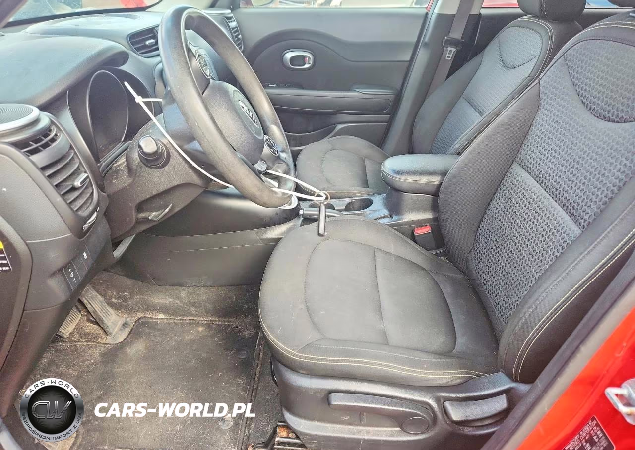 2016 Kia Soul + VIN:KNDJP3A59G7852618 - 7