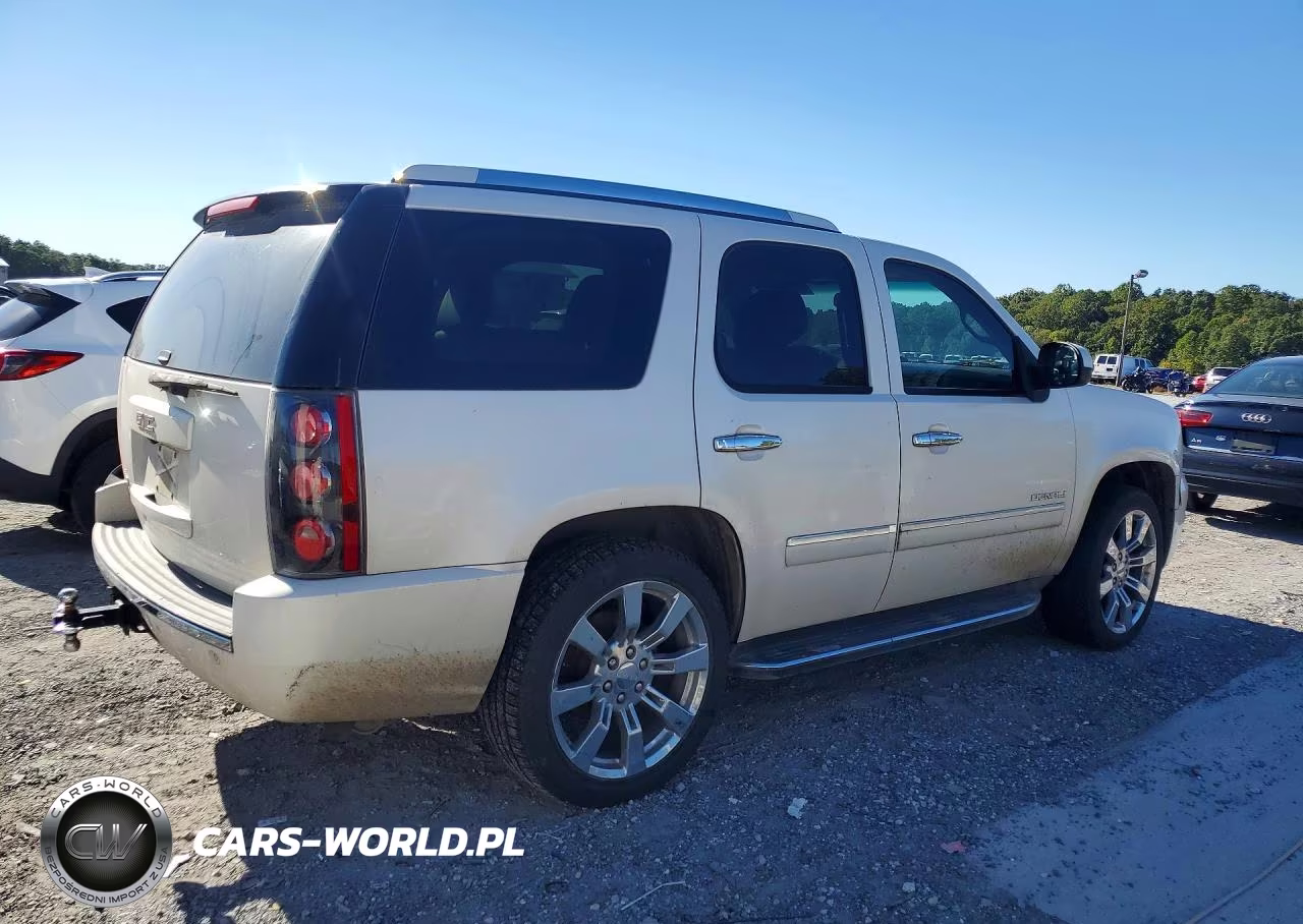 2013 GMC Yukon Denali Hybrid VIN:1GKS2GEJ9DR133617 - 3