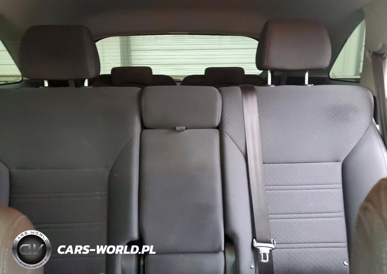 2020 Kia Sorento S VIN:5XYPG4A56LG632947 - 10