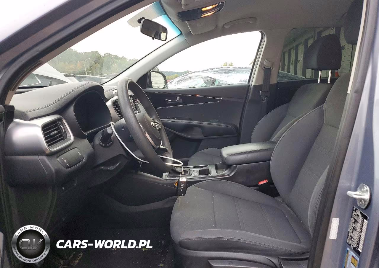 2020 Kia Sorento S VIN:5XYPG4A56LG632947 - 7