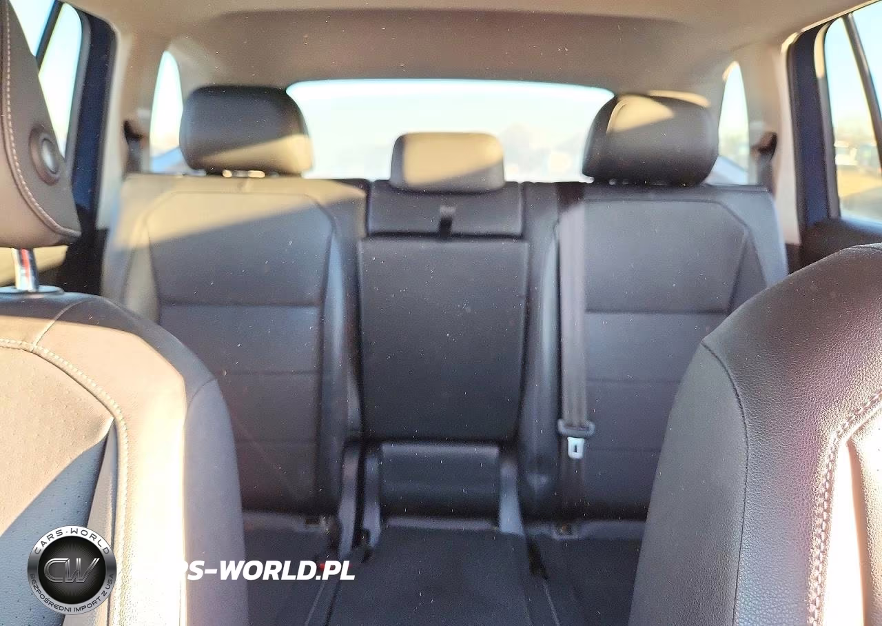 2019 Volkswagen Tiguan Se VIN:3VV3B7AX4KM116878 - 10