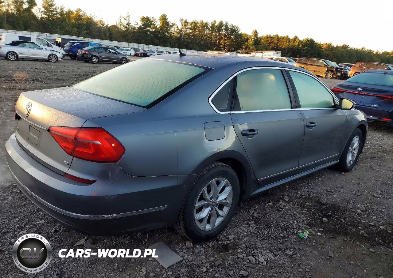 2016 Volkswagen Passat S VIN:1VWAT7A36GC052462 - 3