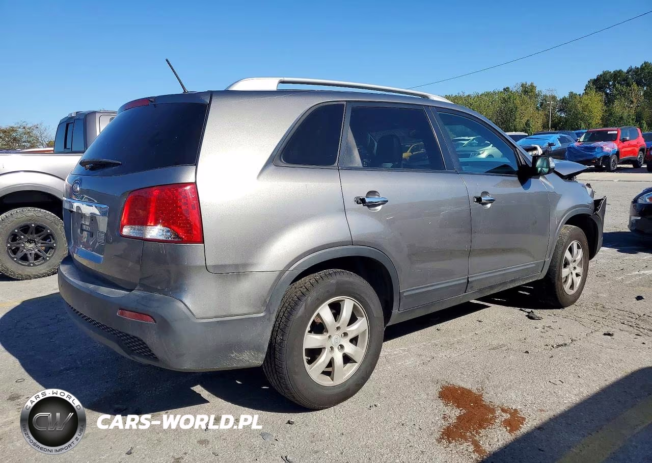 2011 Kia Sorento Lx VIN:5XYKT4A18BG080014 - 3