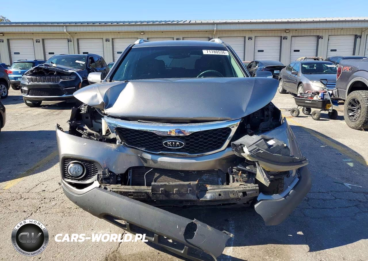 2011 Kia Sorento Lx VIN:5XYKT4A18BG080014 - 5