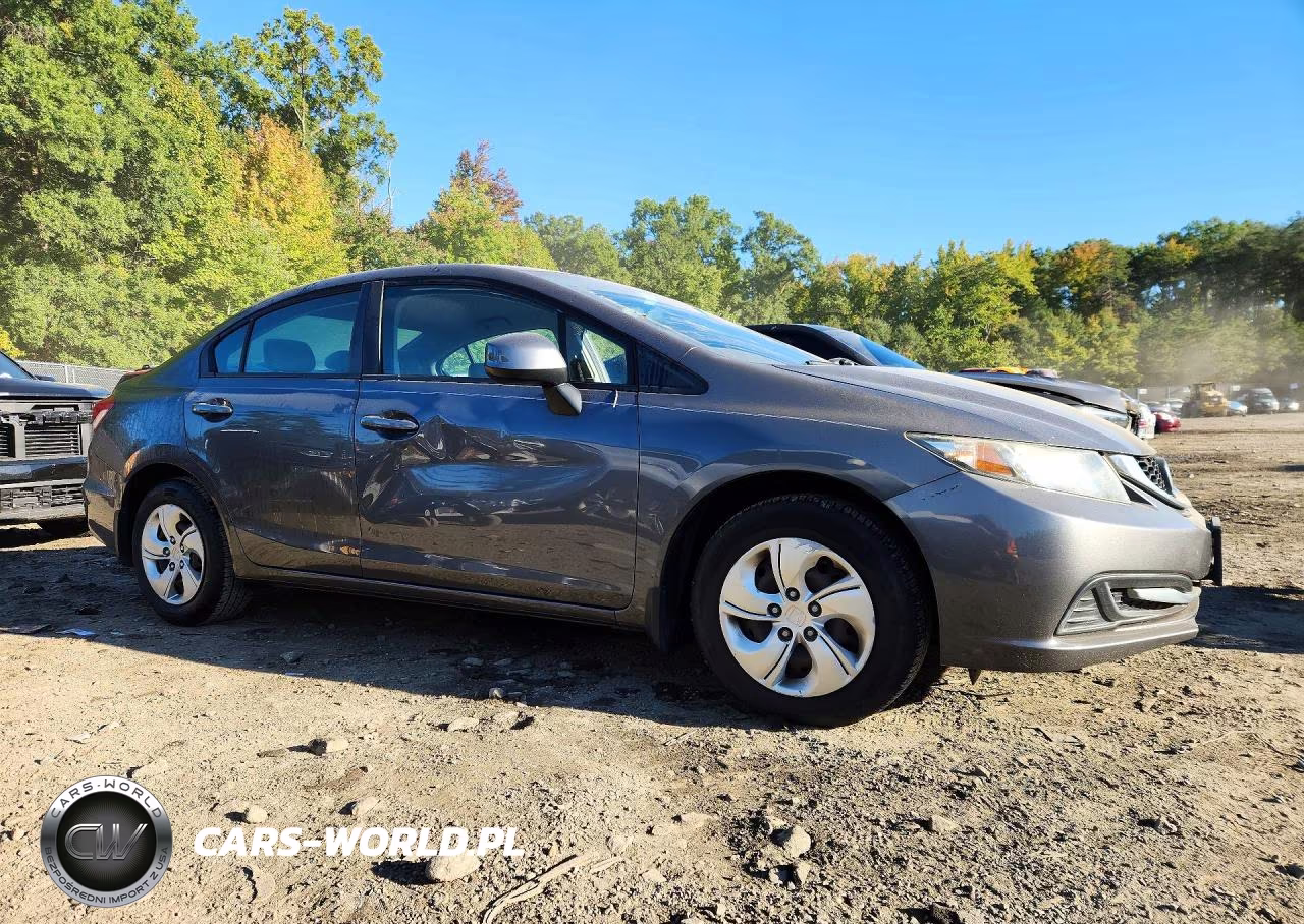 2013 Honda Civic Lx VIN:2HGFB2F50DH586642 - 4
