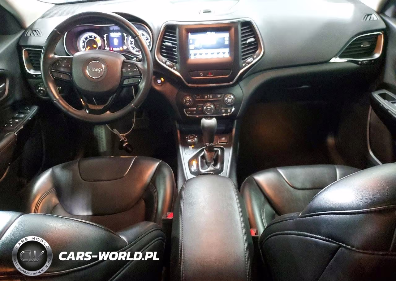2019 Jeep Cherokee Latitude Plus VIN:1C4PJMLX6KD421082 - 8