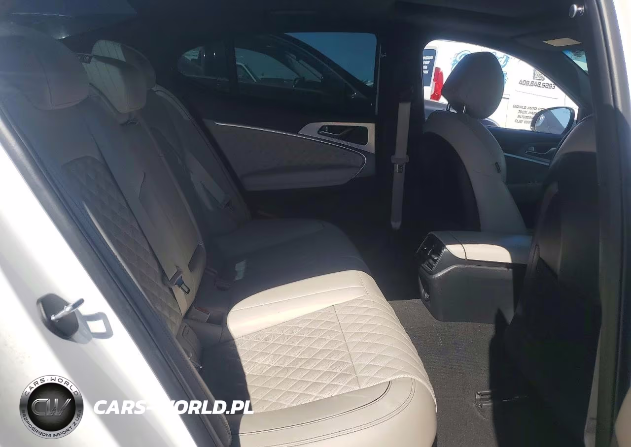 2022 Genesis G70 3.3T Standard VIN:KMTG54TE9NU096551 - 10