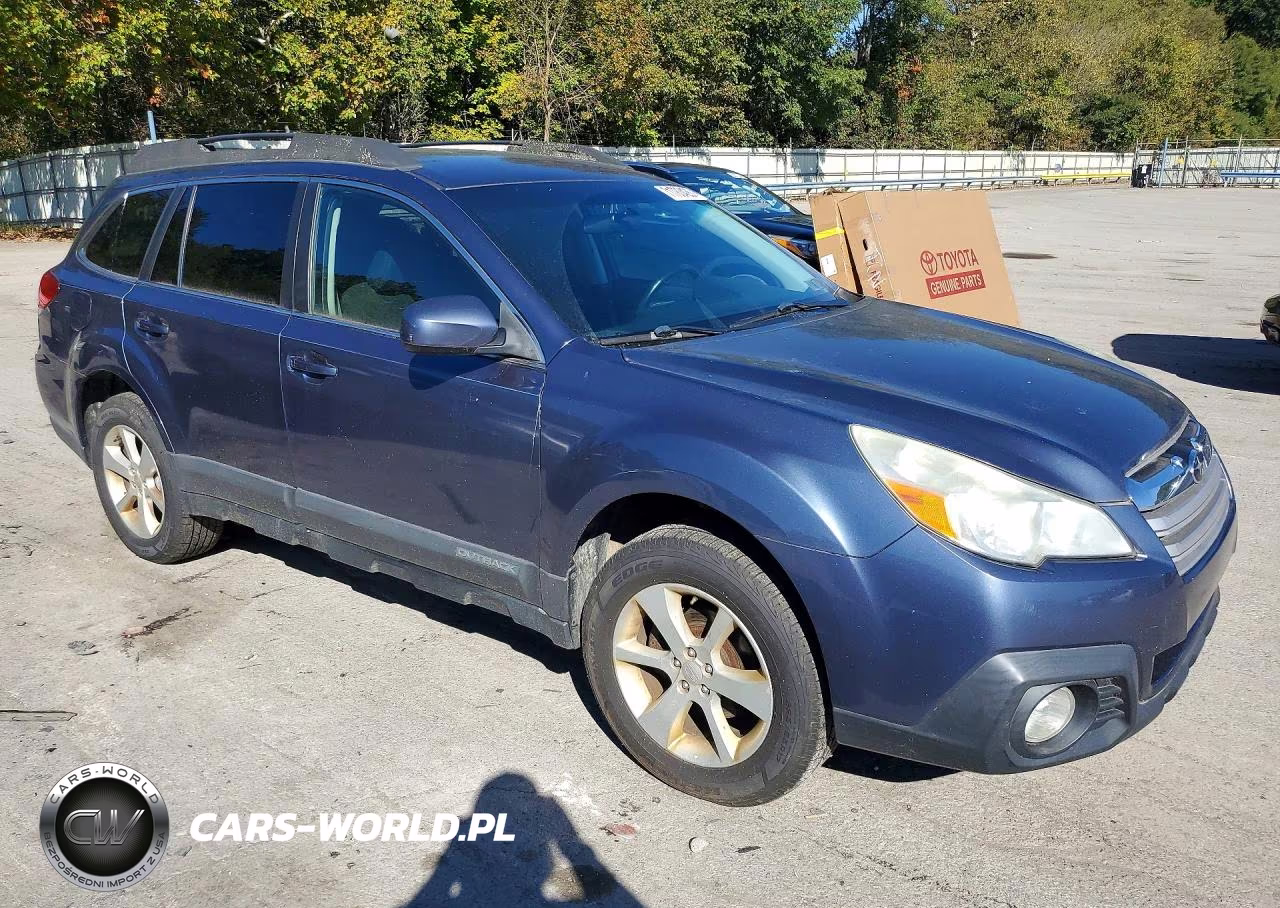 2013 Subaru Outback 2.5I Premium VIN:4S4BRBCC7D3268589 - 4