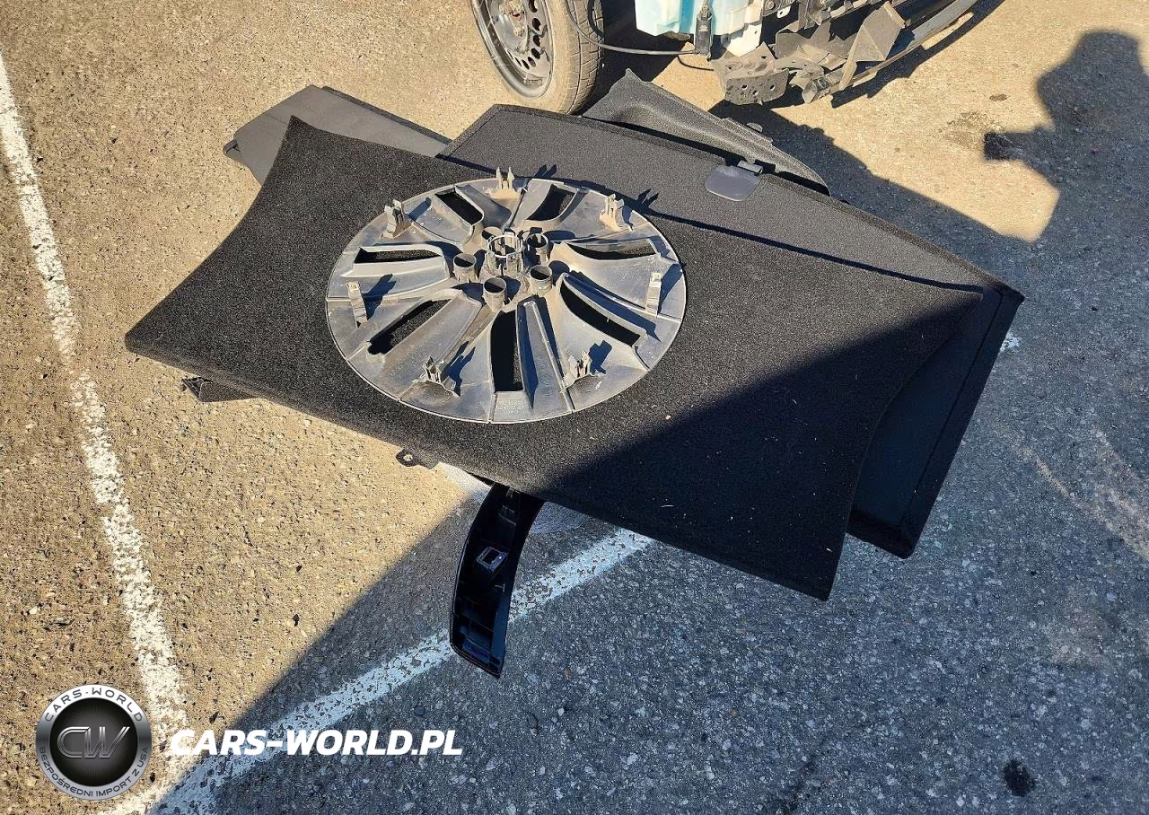 2023 Tesla Model Y VIN:7SAYGDEE1PF907705 - 12