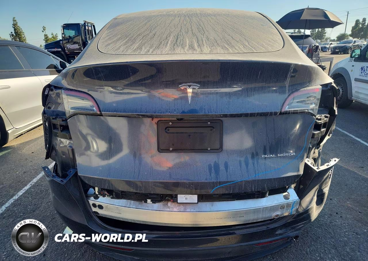 2023 Tesla Model Y VIN:7SAYGDEE1PF907705 - 6