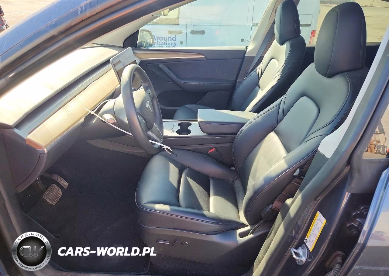 2023 Tesla Model Y VIN:7SAYGDEE1PF907705 - 7