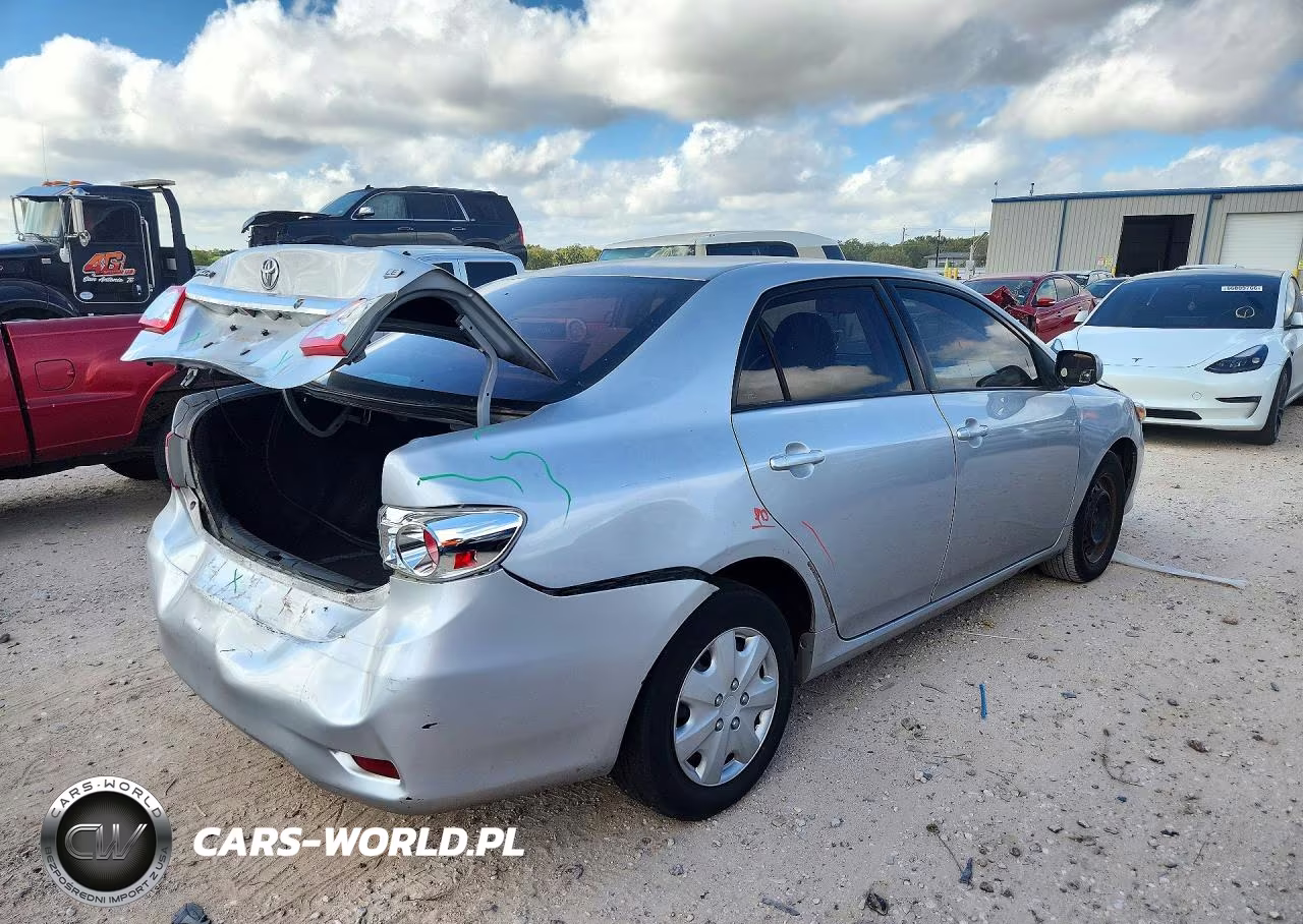 2011 Toyota Corolla Le VIN:2T1BU4EE2BC537602 - 3