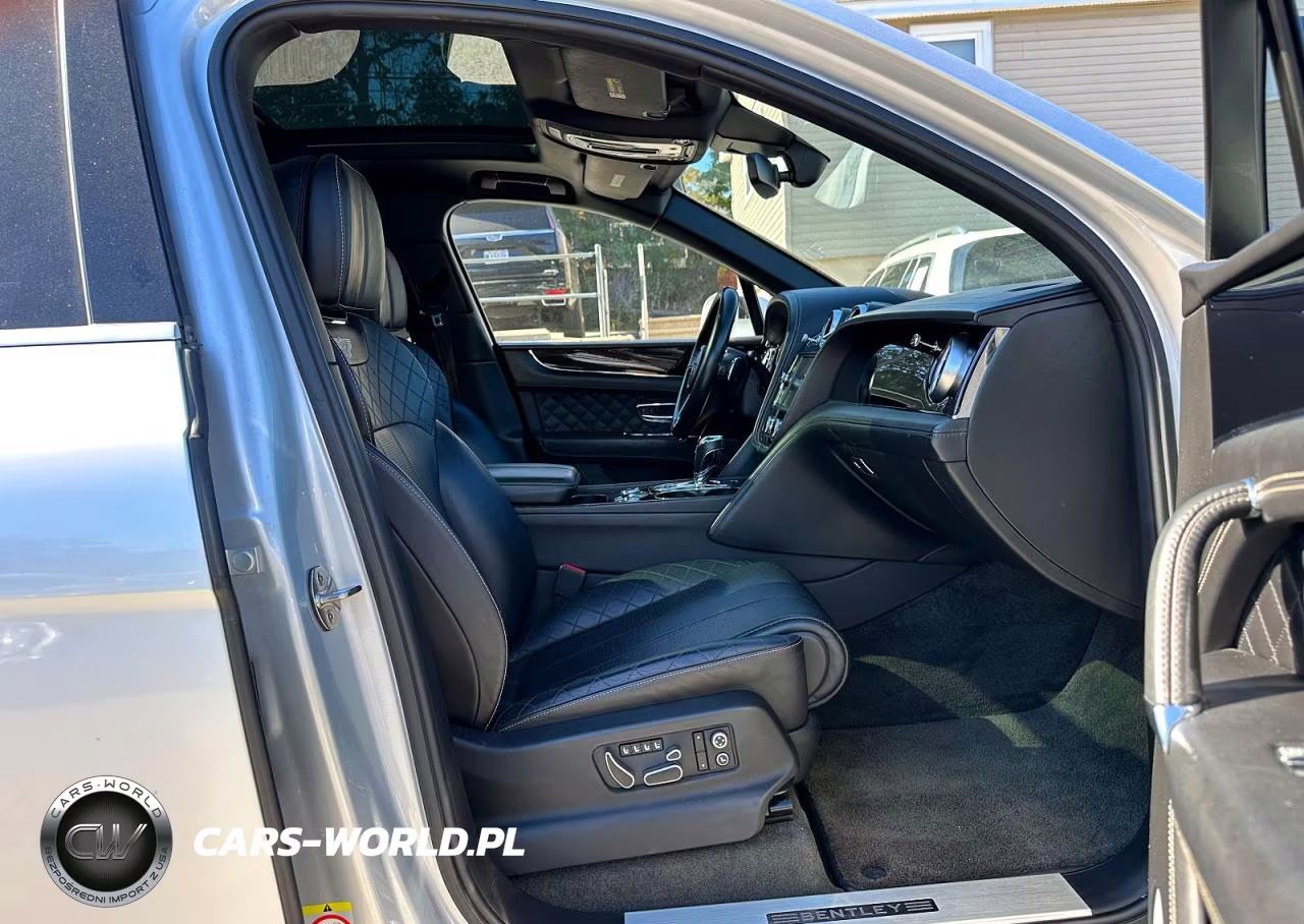 2017 Bentley Bentayga VIN:SJAAC2ZV0HC016071 - 9
