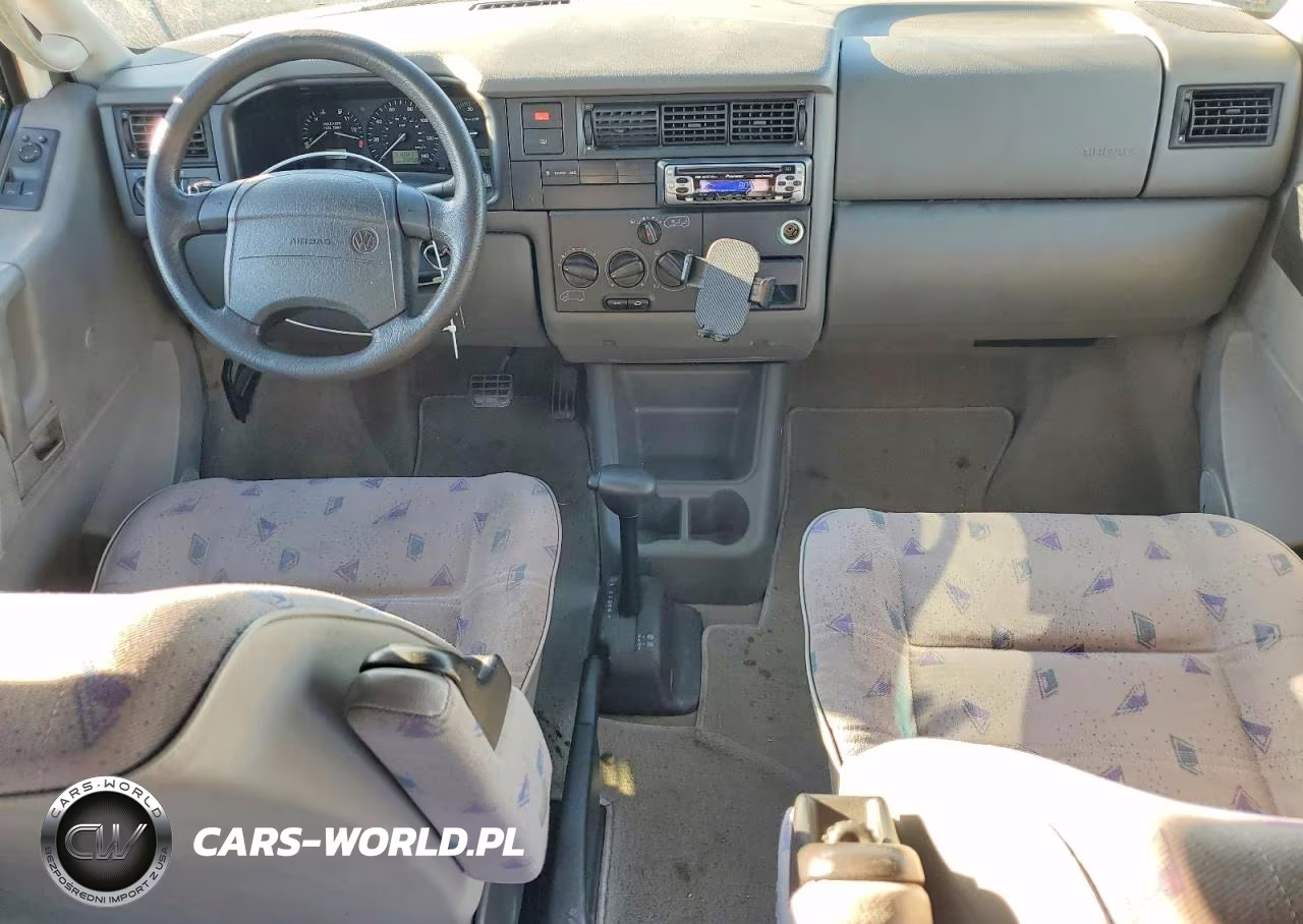 1999 Volkswagen Eurovan Camper VIN:WV2EH2704XH035105 - 8