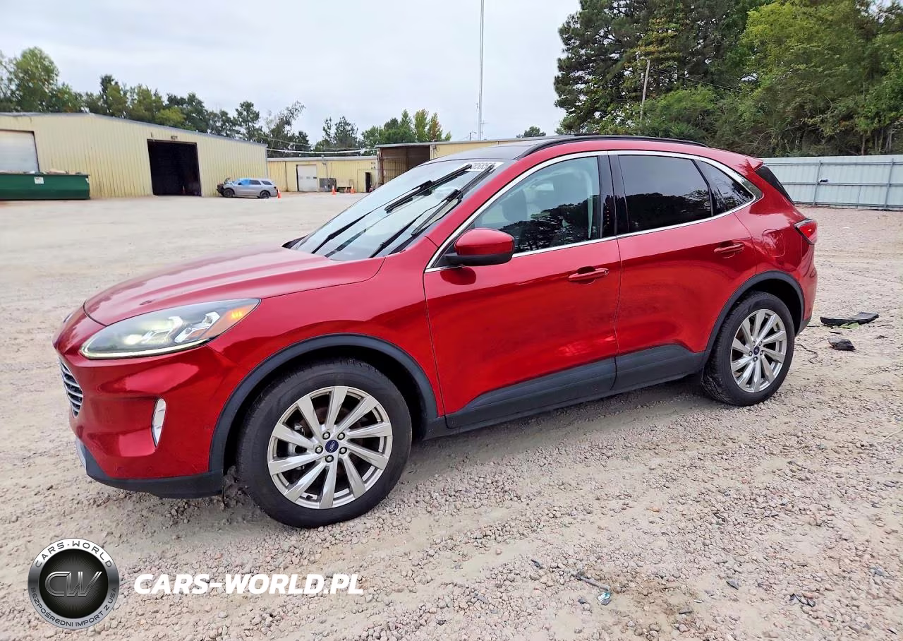 2021 Ford Escape Titanium – zdjęcie 1 z 13