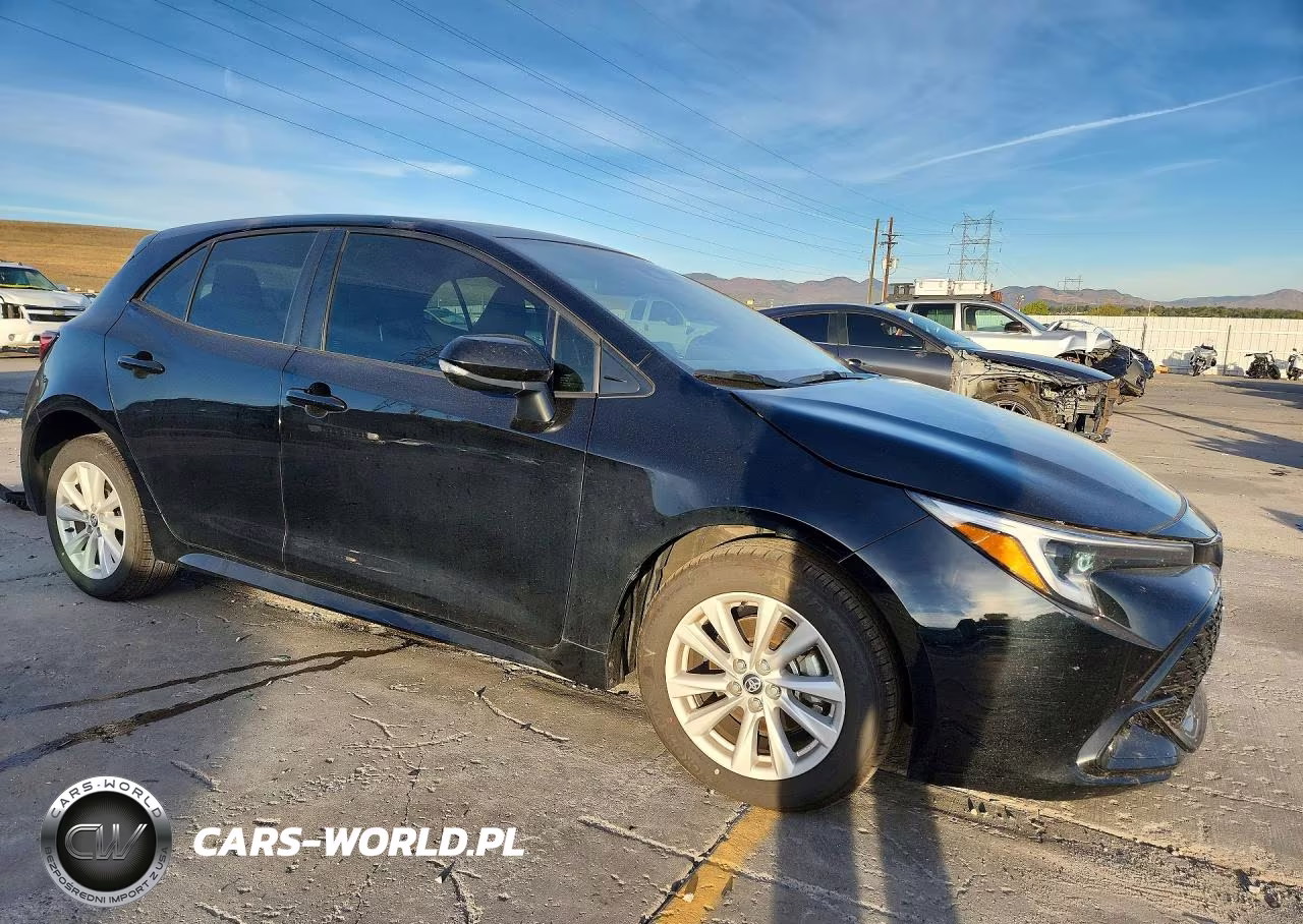 2026 Toyota Corolla Hatchback Se VIN:JTND4MBE7T3265597 - 4