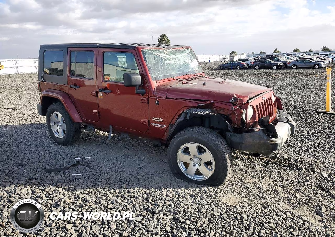 2009 Jeep Wrangler Unlimited Sahara VIN:1J4GA59169L767054 - 4