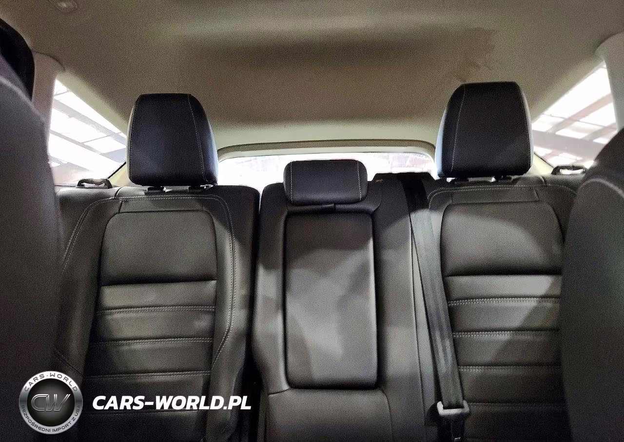 2019 Ford Escape Sel VIN:1FMCU9HD2KUA37684 - 10